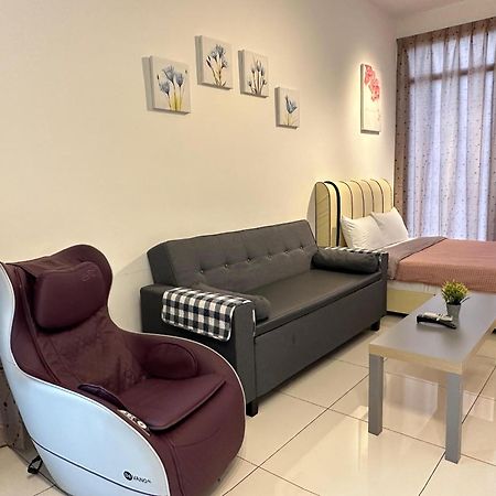 Beacon Exec Suites# Msg Chair#Disney Hotstar George Town Extérieur photo