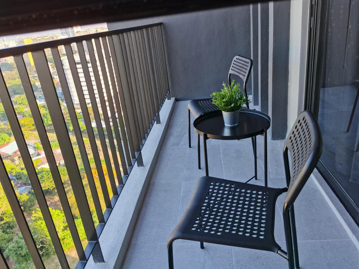 Beacon Exec Suites# Msg Chair#Disney Hotstar George Town Extérieur photo